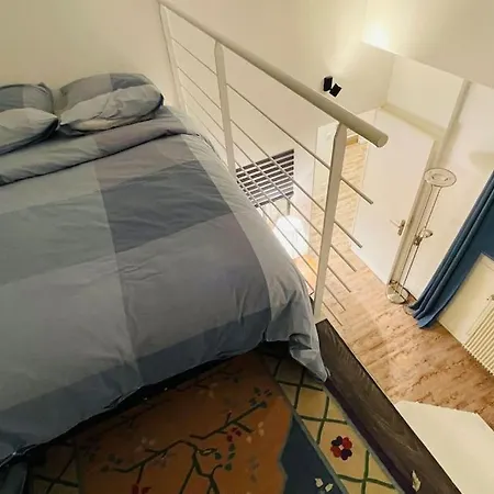 6 Pièces / 5 / Calme / Rdc Appartamento