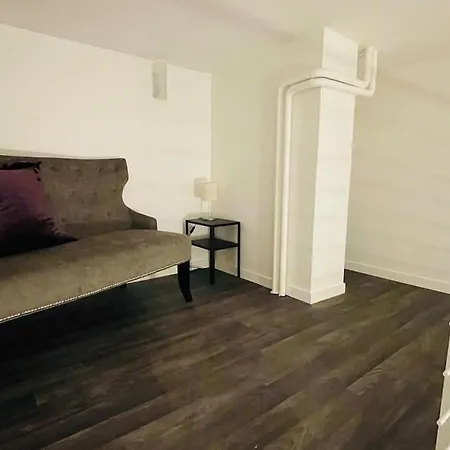 Appartamento 6 Pièces / 5 / Calme / Rdc